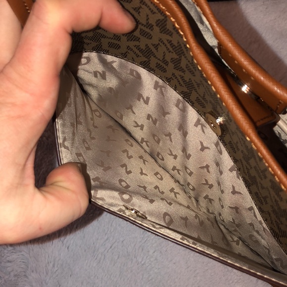 NWT DKNY Crossbody Purse - Picture 7 of 14